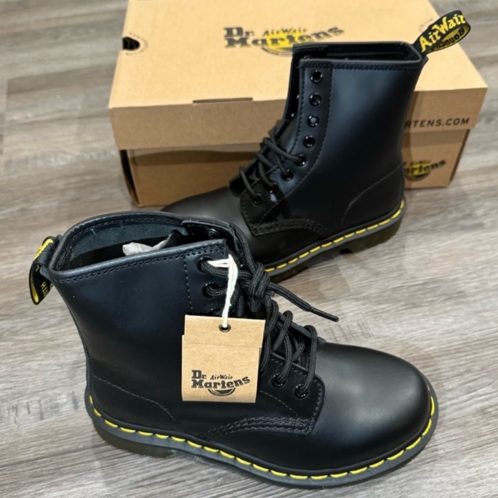 Dr Martens 1460 Black Smooth Leather Lace Up Combat Boots